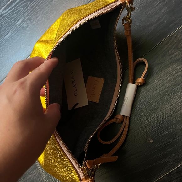 Clare V Metallic Gold Clutch - Picture 4 of 6